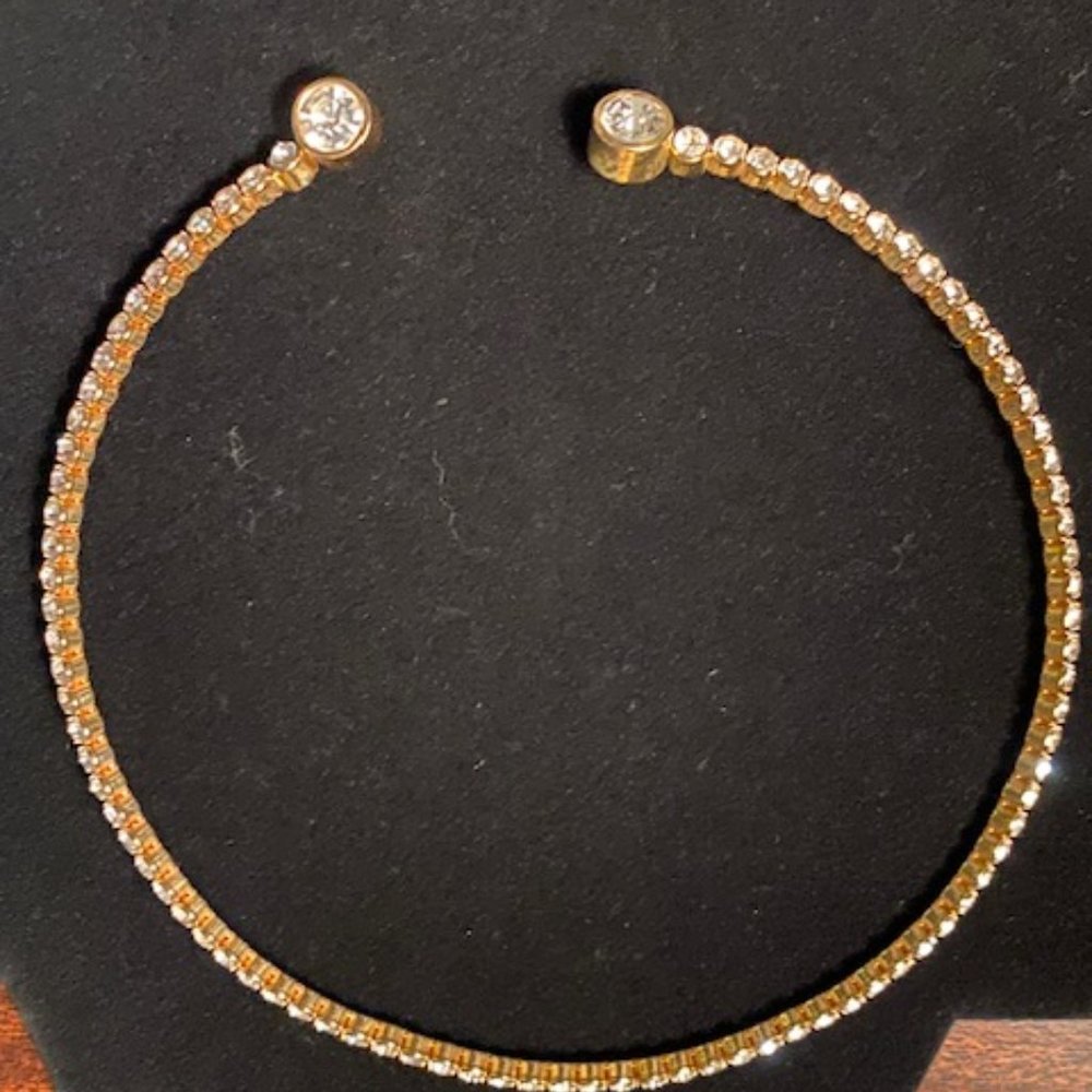 On trend, tennis collar necklace